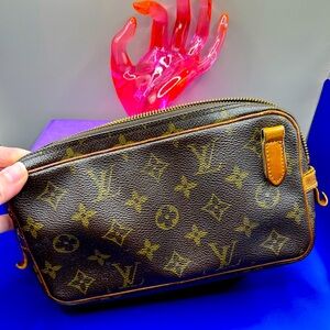Authentic Louis Vuitton Monogram Clutch Crossbody Pouch